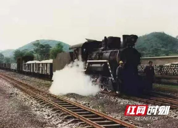 旅行出行方式全攻略：从绿皮火车到定制服务，帮你找到最适合的旅行体验