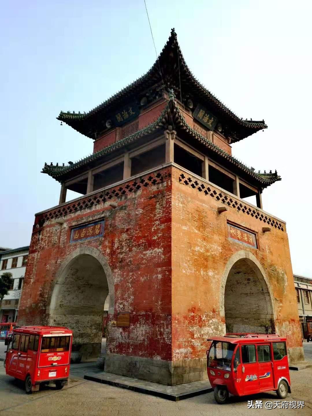旅行小记怎么写？轻松掌握技巧，让旅途回忆更鲜活